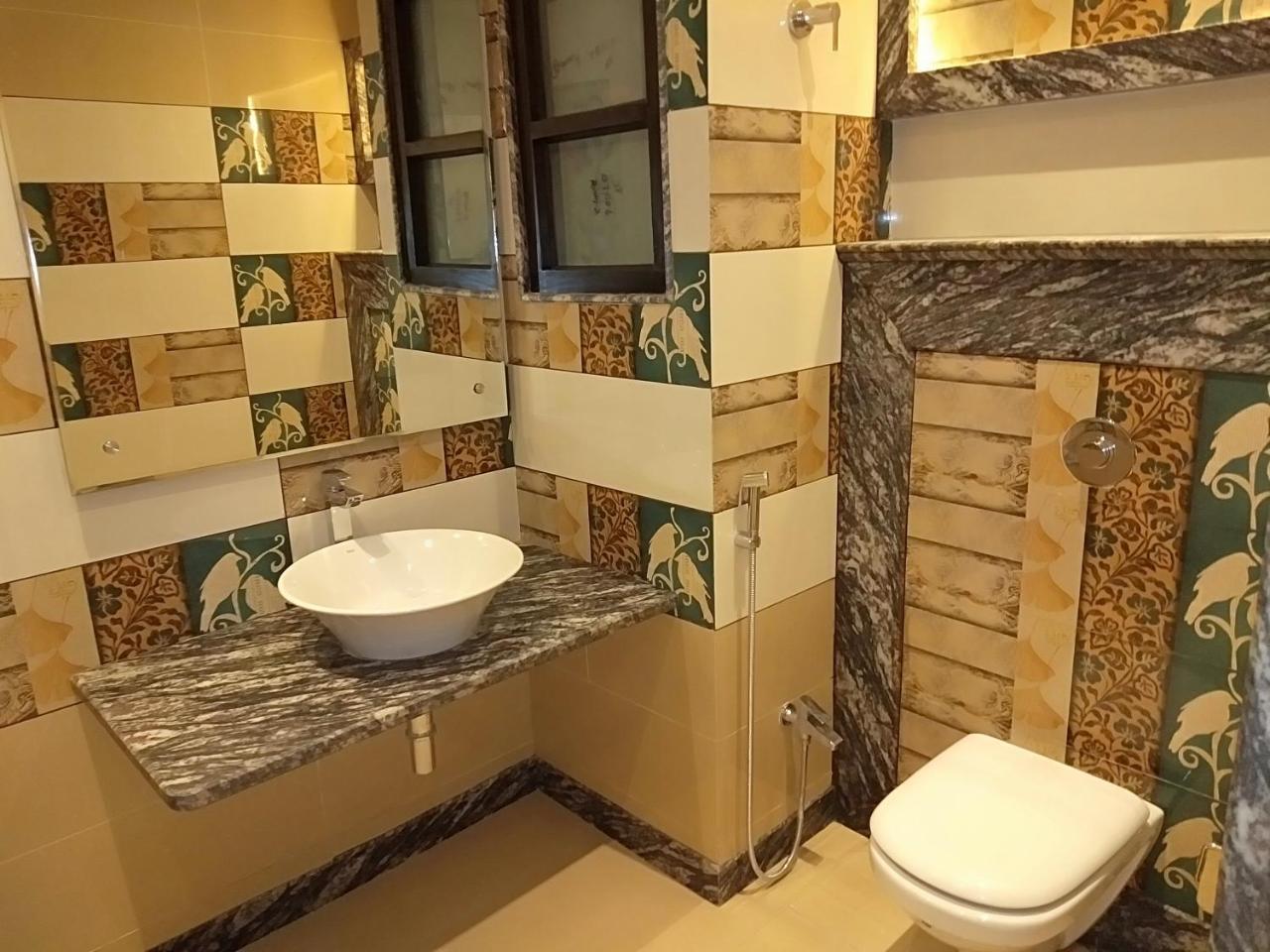 Hotel Varanasi Heritage Esterno foto